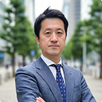 岡本 俊秀 様（写真）